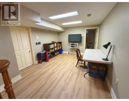 28 SINCLAIR CRESCENT - 28