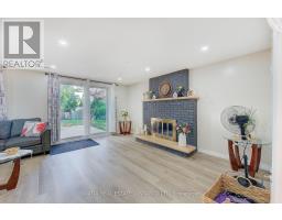 255 BRUNSWICK CRESCENT - 22