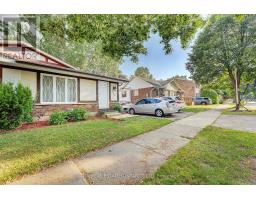 255 BRUNSWICK CRESCENT - 3