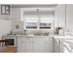 1803 PARK AVENUE - 23