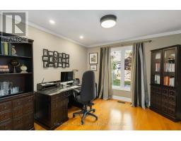 15 MONTE VISTA CRESCENT - 12