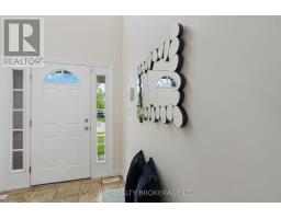 899 BRADSHAW CRESCENT - 3