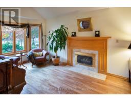 922 COUNTRY CLUB CRESCENT - 29