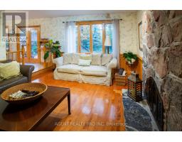 922 COUNTRY CLUB CRESCENT - 34