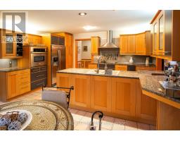 922 COUNTRY CLUB CRESCENT - 7