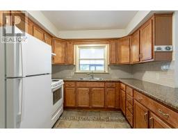 377 GRIFFITH STREET - 12