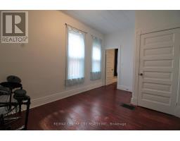 28 MAPLE STREET - 20