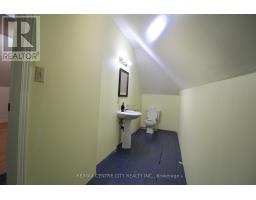 28 MAPLE STREET - 22