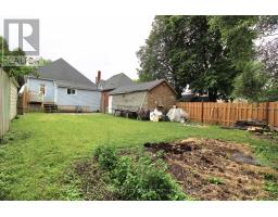 28 MAPLE STREET - 27