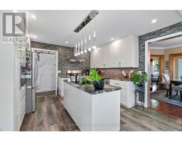 32 ST ANDREW STREET S - 16