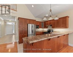 25 - 124 NORTH CENTRE ROAD - 11