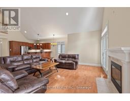 25 - 124 NORTH CENTRE ROAD - 16