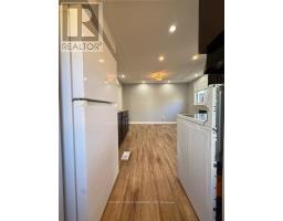 17 VINCENT CRESCENT S - 14