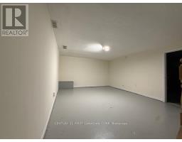 17 VINCENT CRESCENT S - 20