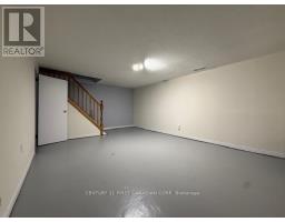 17 VINCENT CRESCENT S - 21