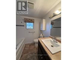 17 VINCENT CRESCENT S - 29