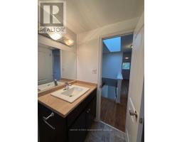 17 VINCENT CRESCENT S - 31