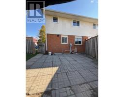 17 VINCENT CRESCENT S - 46