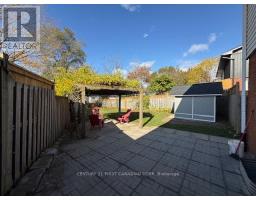 17 VINCENT CRESCENT S - 50