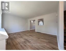 17 VINCENT CRESCENT S - 6