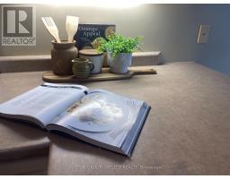 1653 BLACKMAPLE CRESCENT - 10