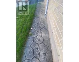 1653 BLACKMAPLE CRESCENT - 5