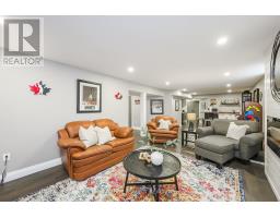 697 BARKER STREET - 24