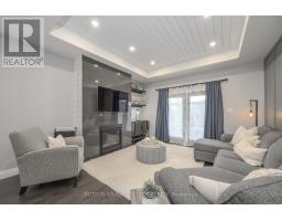 697 BARKER STREET - 4