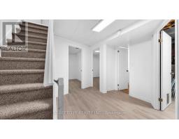 151 WALMER GARDENS - 22