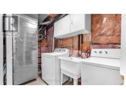 151 WALMER GARDENS - 28