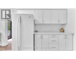 151 WALMER GARDENS - 9