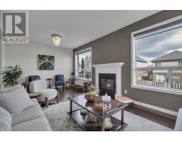 916 ROULSTON STREET - 15