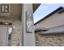 916 ROULSTON STREET - 3