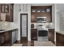 916 ROULSTON STREET - 9