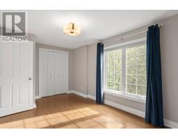 30 - 1399 COMMISSIONERS ROAD W - 23