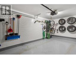 30 - 1399 COMMISSIONERS ROAD W - 28