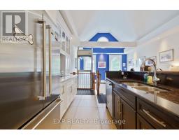 3 - 80 BARTON STREET - 13