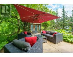 3 - 80 BARTON STREET - 36