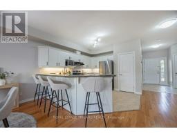 8 - 2089 BEAVERBROOK AVENUE - 13