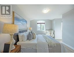 8 - 2089 BEAVERBROOK AVENUE - 21