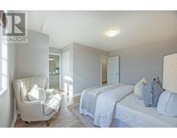 8 - 2089 BEAVERBROOK AVENUE - 22