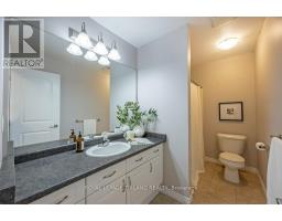 8 - 2089 BEAVERBROOK AVENUE - 27