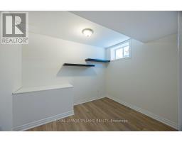 8 - 2089 BEAVERBROOK AVENUE - 33