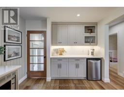 374 GLENROSE DRIVE - 21