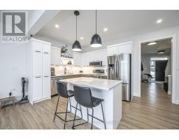 33 EVYLEAN COURT - 12