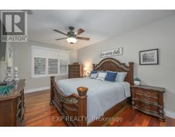 22 FARMHOUSE ROAD - 14