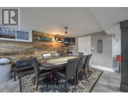 22 FARMHOUSE ROAD - 29