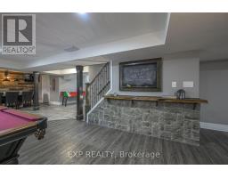 22 FARMHOUSE ROAD - 35