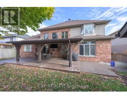 22 FARMHOUSE ROAD - 39