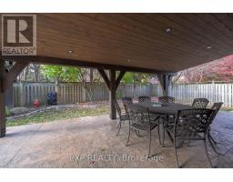 22 FARMHOUSE ROAD - 41